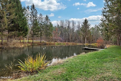 424 Gower Rd, Schenectady, NY 12302 - photo 4