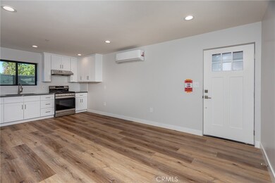 1847 N Hollywood Way unit 201, Burbank, CA 91505 - photo 4