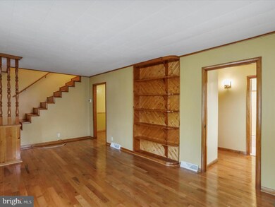 41 Franklin St, Berkeley Springs, WV 25411 - photo 7