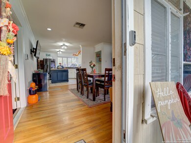 2922 Kaiser Dr, San Antonio, TX 78222 - photo 4