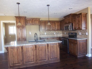 1452 S Appomattox Ave, Republic, MO 65738 - photo 3