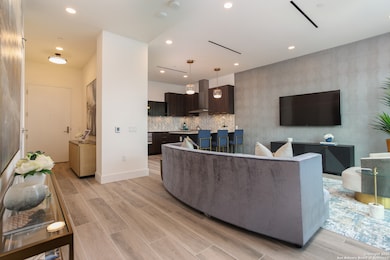 123 Lexington Ave unit 1210, San Antonio, TX 78205 - photo 4