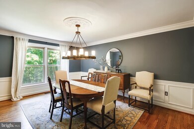 7000 Loch Edin Ct, Potomac, MD 20854 - photo 6