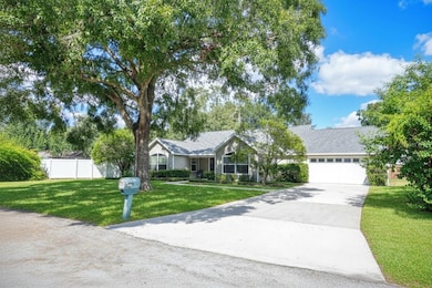 2201 Howard Ln, Tampa, FL 33612 - photo 2