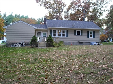 598 Elm St E, Raynham, MA 02767 - photo 5