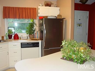 Kitchen comes with all appliances.