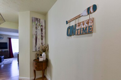 520 Abby Ln unit 2, Branson, MO 65616 - photo 2