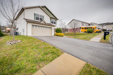 2049 Ida Sue Dr, Jonesborough, TN 37659 - photo 2