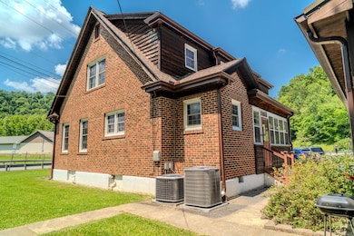 unlisted-address, Hagerhill, KY 41222 - photo 4