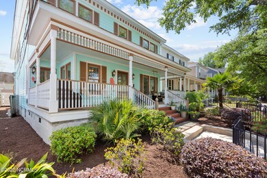814OrangeStFrontLeftGarden&Porch