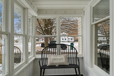 419 E Vine St, Vicksburg, MI 49097 - photo 5