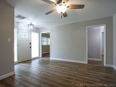 1822 S Elm Ave, Broken Arrow, OK 74012 - photo 4