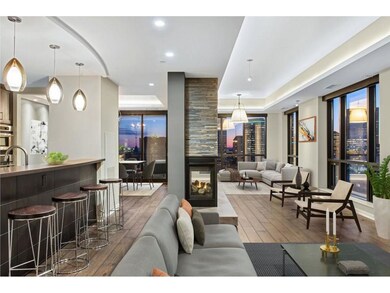 Carlyle 3303 - Open Plan Condominium Home