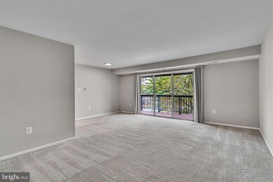 200 Park Terrace Ct SE unit 7, Vienna, VA 22180 - photo 2