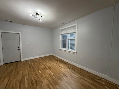 1626 N Washtenaw Ave unit 2R, Chicago, IL 60647 - photo 6