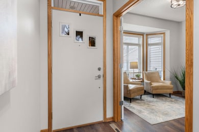 2208 Liberty Ln, Saint Paul, MN 55122 - photo 3