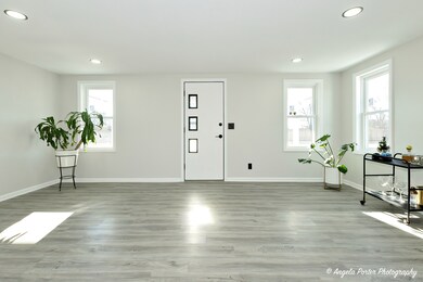 3350 W Crescent Ave, Waukegan, IL 60085 - photo 5