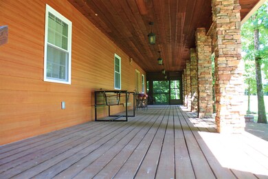 2486 Armstrong Rd, Linden, TN 37096 - photo 4