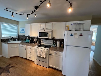 53 Winnapaug Rd unit B, Westerly, RI 02891 - photo 4