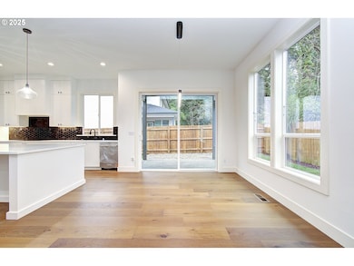 2010 NE 159th St, Ridgefield, WA 98642 - photo 4