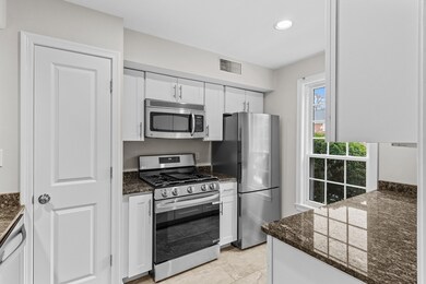 804 Windsor Dr unit 804, Framingham, MA 01701 - photo 5