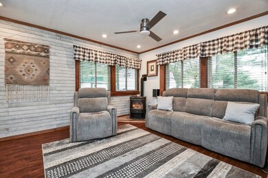 146 S Row Rd, Lunenburg, MA 01462 - photo 4