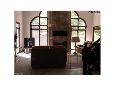 11251 Lake Forest Dr, Chesterland, OH 44026 - photo 3