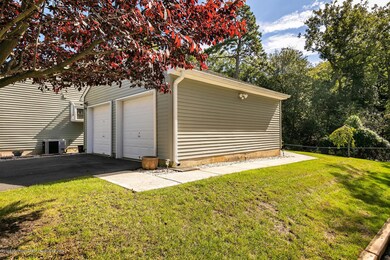 29 Mulberry Ct c Brielle NJ-large-002-7-
