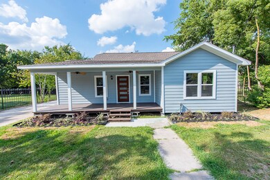 901 Kelley St, Houston, TX 77009 - photo 2