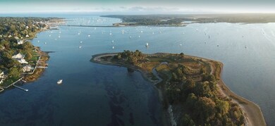 5 Bonneau Ct, South Dartmouth, MA 02748 - photo 4