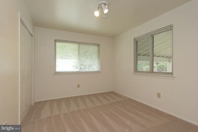 201 Audreys Ct SE, Vienna, VA 22180 - photo 3