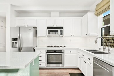 23248 Beachcomber Ln, Valencia, CA 91355 - photo 7