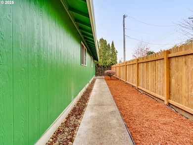 11001 NE 43rd Cir, Vancouver, WA 98682 - photo 5