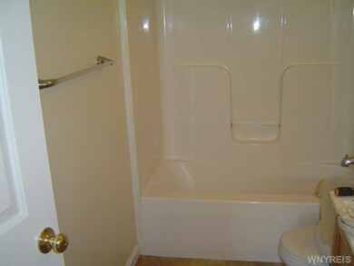 761 Daigler Dr, North Tonawanda, NY 14120 - photo 7