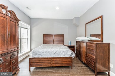 1213 Cypress Tree Place, Herndon, VA 20170 - photo 5