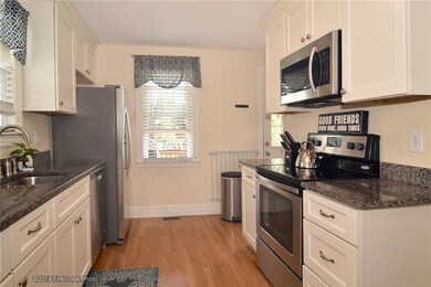 67 Harwood St, Cranston, RI 02910 - photo 4