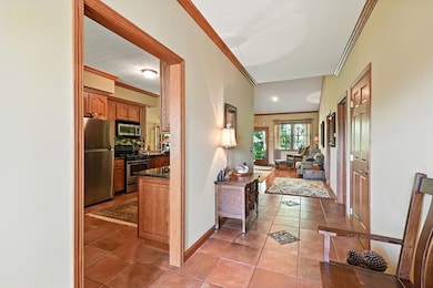 1112 Hillcrest Dr, Bucyrus, OH 44820 - photo 4