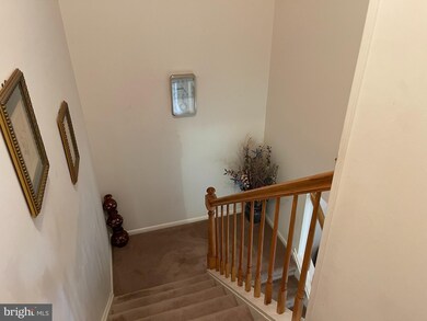 8 Spyglass Ct, East Windsor, NJ 08520 - photo 5