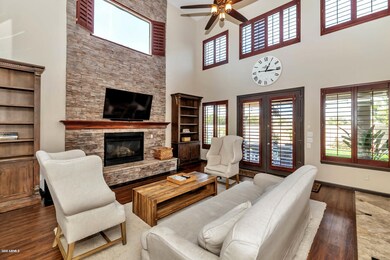 3515 S Marion Way-large-008-033-Family R