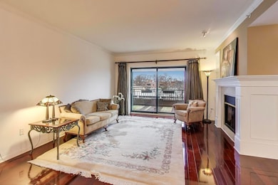 Museum Square unit 309, Elmhurst, IL 60126 - photo 6