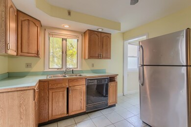 27 Marlboro St, Lawrence, MA 01843 - photo 5
