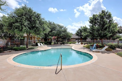 Splash into summer with this awesome pool. 