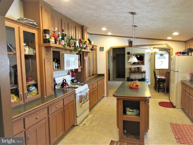 246 Edward Ln, Lothian, MD 20711 - photo 6