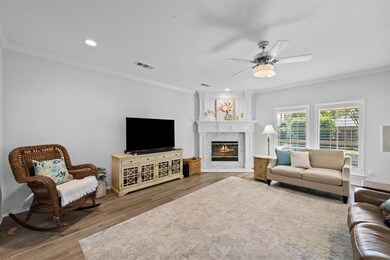 9100 Meandering Dr, North Richland Hills, TX 76182 - photo 5