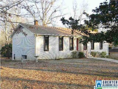 Sitting Pretty on Large Corner Lot