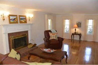 12 Onondaga Ln, Medfield, MA 02052 - photo 5