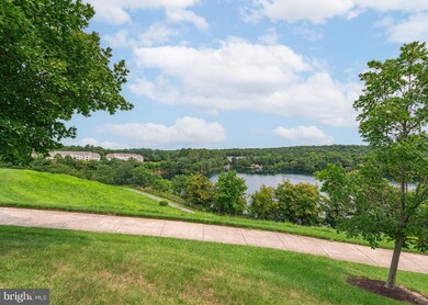 9010 Moss Cliff Ct, Laurel, MD 20723 - photo 4