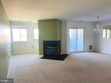 2215 Lowells Glen Rd unit K, Parkville, MD 21234 - photo 3