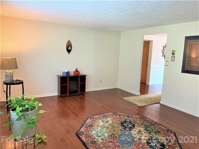 932 Brookside Camp Rd unit 25, Hendersonville, NC 28792 - photo 4