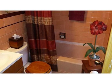 Full Bath.